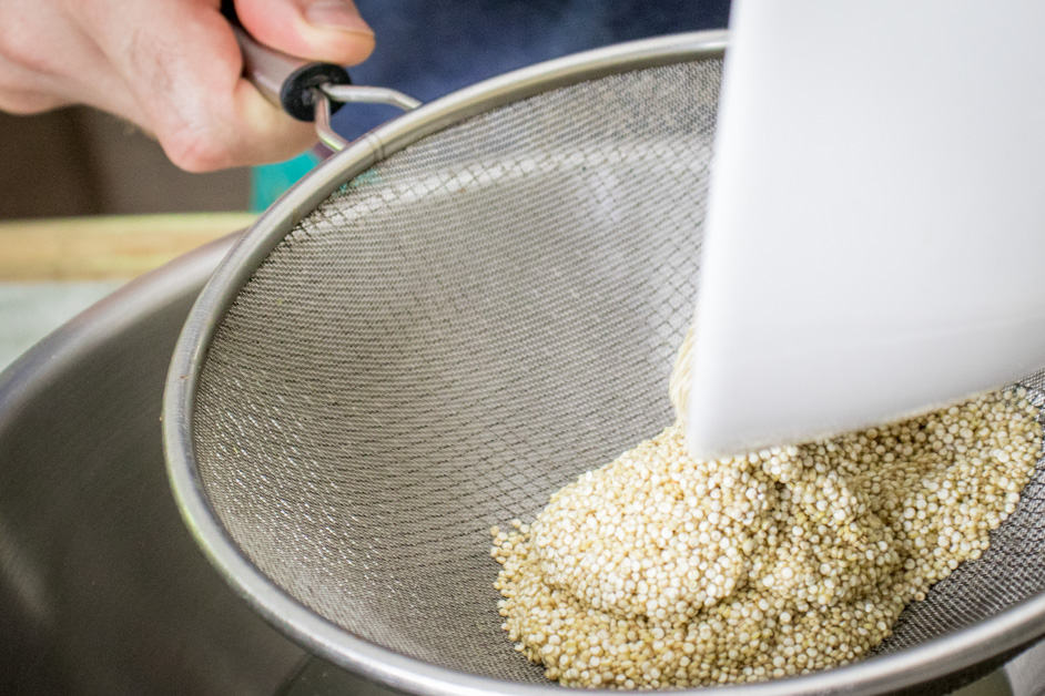 wash the raw quinoa before cooking