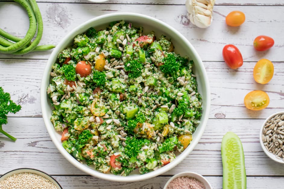 finished shot of quinoa tabbouleh salad ready to eat 