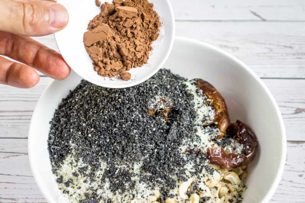 adding-the-cacao-to-bowl