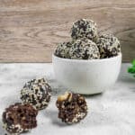 chocolate-bliss-balls-ready-to-eat