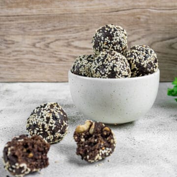 chocolate-bliss-balls-ready-to-eat