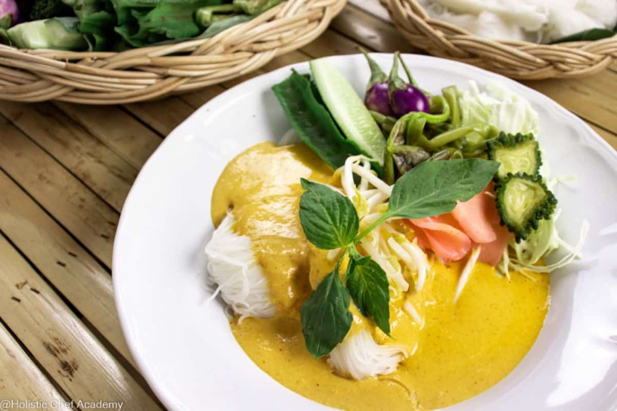 thai-rice-noodle-curry