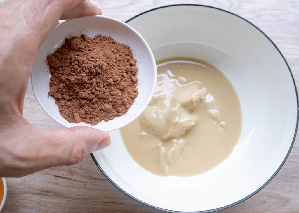 adding-cacao-to-the-bowl
