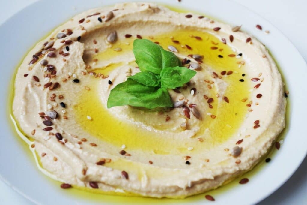 chickpea-hummus-on-a-plate-with-olive-oil
