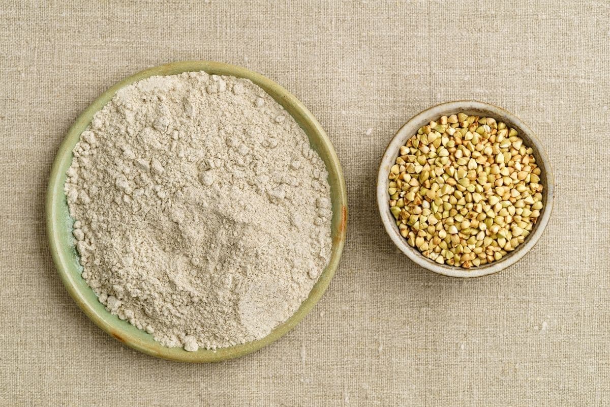 buckwheat-flour-and-raw-groats