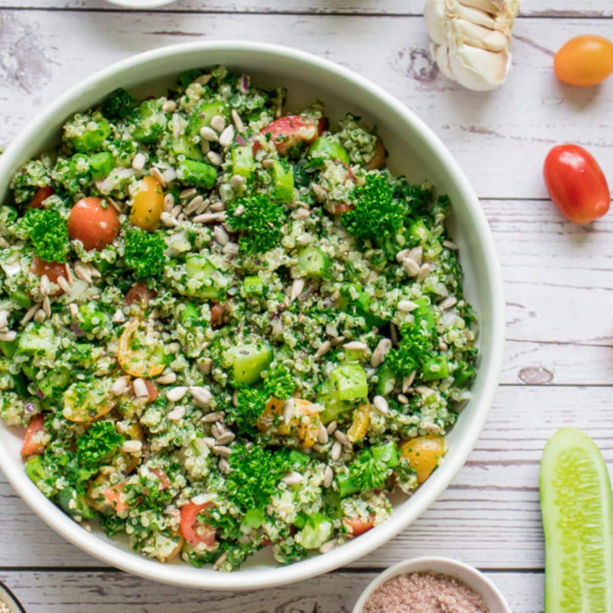 finished shot of quinoa tabbouleh-salad-ready-to -eat