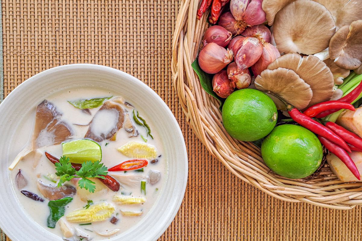 vegan-thai-coconut-soup