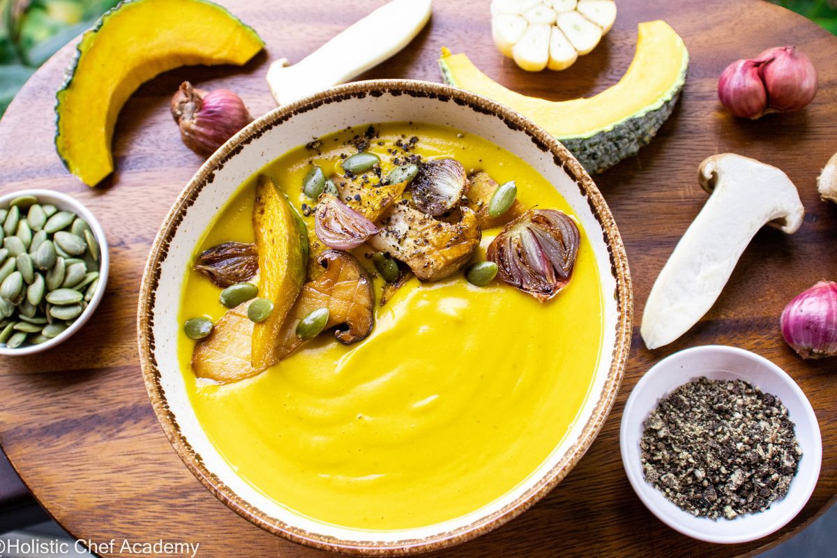 fresh-pumpkin-soup-served-with-mushrooms