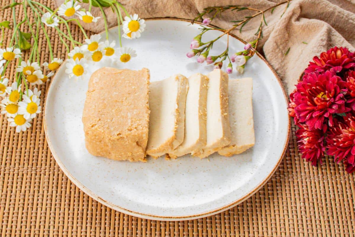 vegan-japanese-cheese-made-with-tofu