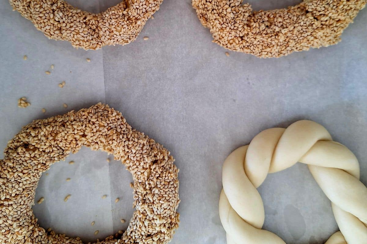 leave at rooms temperature for 10 minutes to puff up before baking