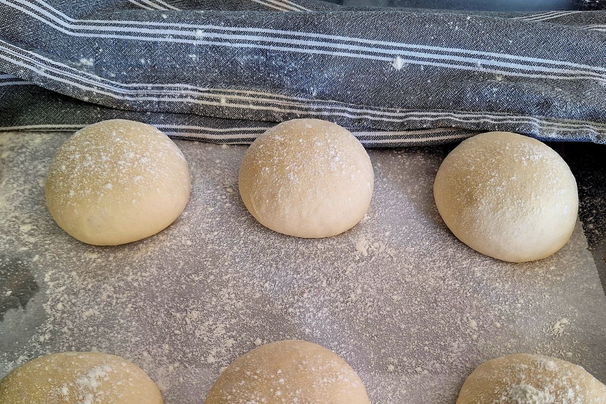 turkish-flatbread-rolled-into-100g-balls