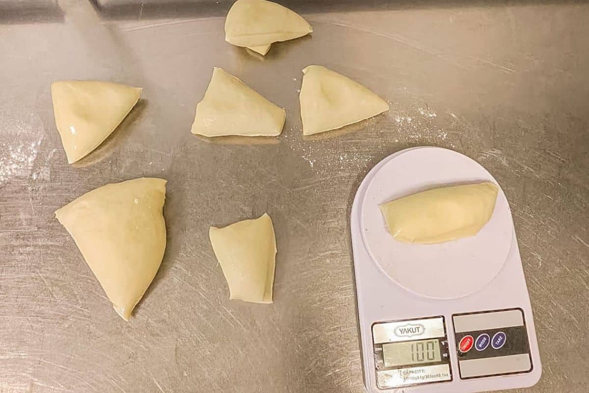 cut dough into 8 even pieces approx 100g each