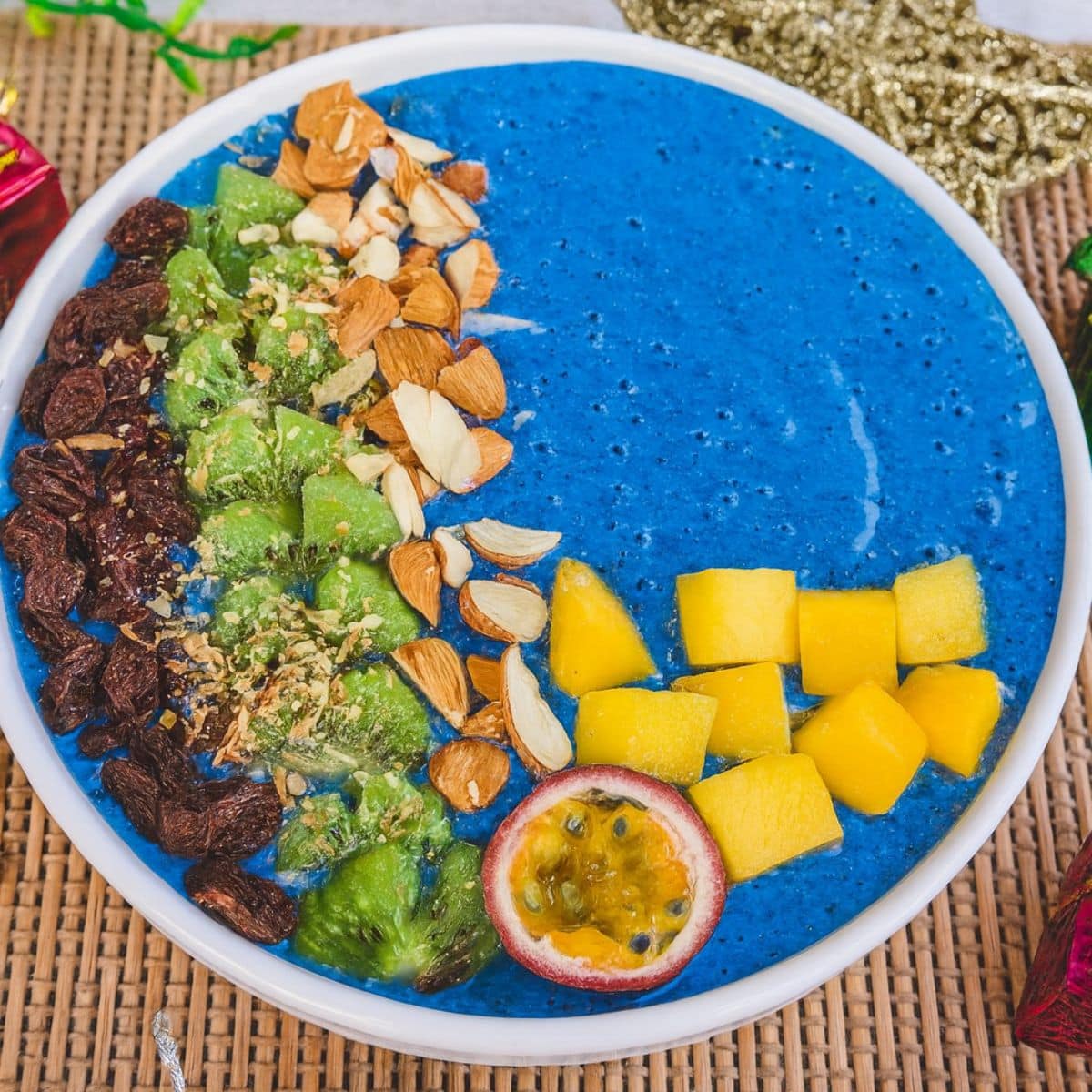 blue-spirulina-bowl