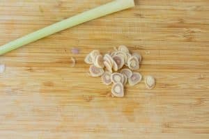 Banana-Blossom-Salad-Step-by-step-2.4-Slice-lemongrass.jpg