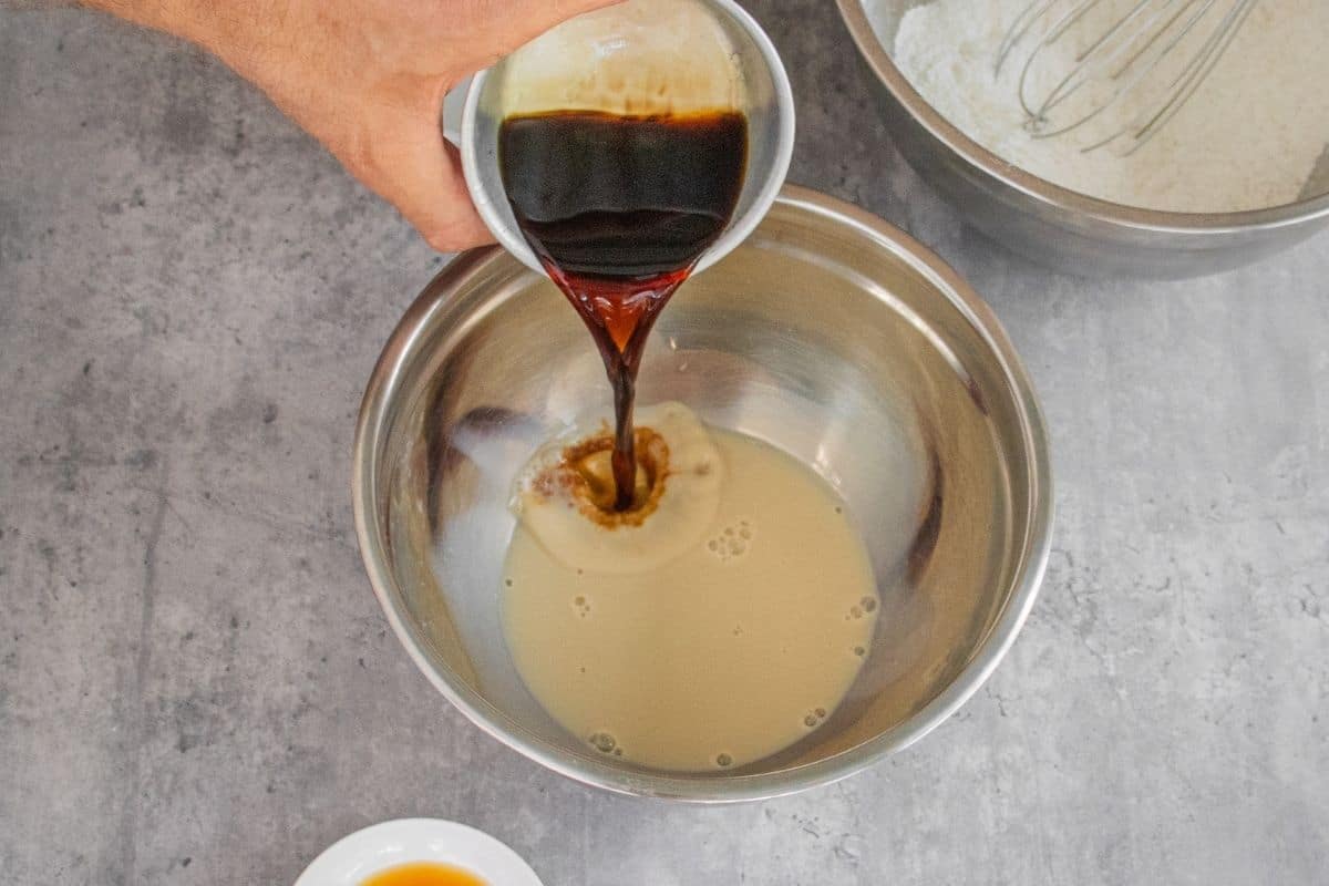 Coffee-Tiramisu-Step-by-Step-Cake-Ingredients-15-Add-coffee.jpg