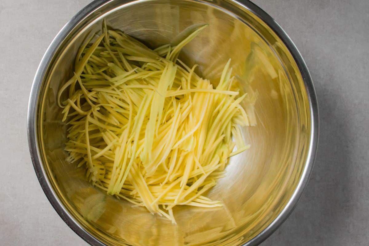 Mango-Salad-Step-By-Step-8.-Add-mango-in-the-mixing-bowl