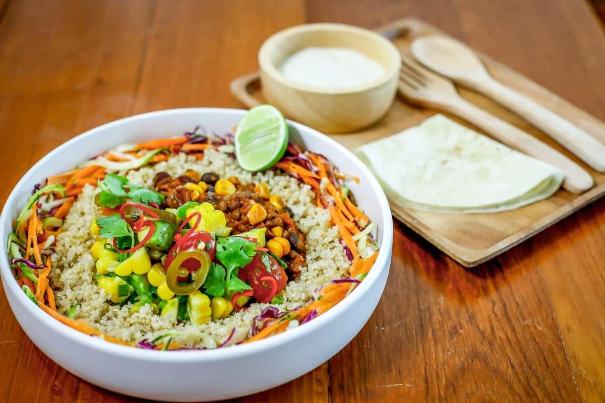 mexican-blackbean-taco-bowl-atBooster-cafe