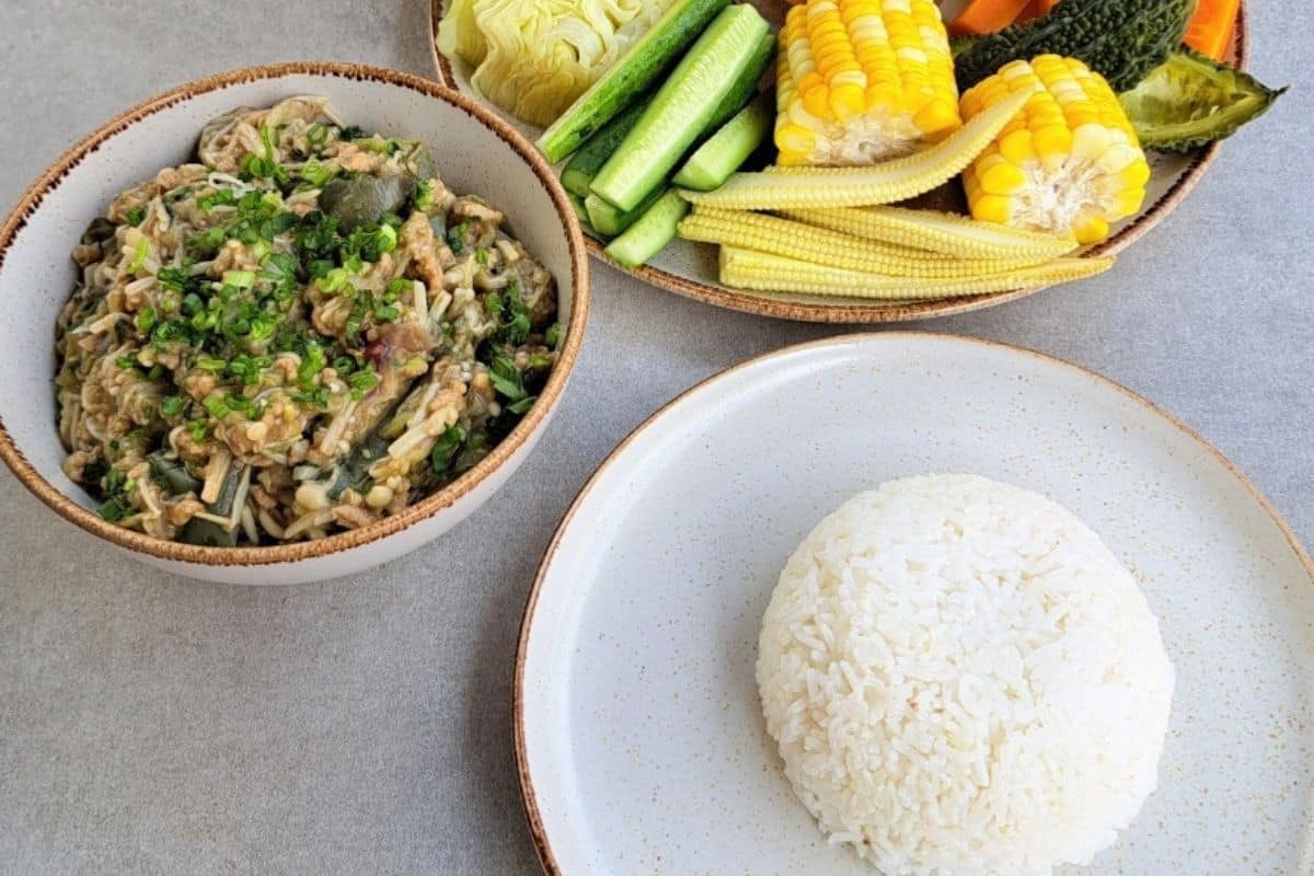 thai jasmine rice served with thai vegan recipes