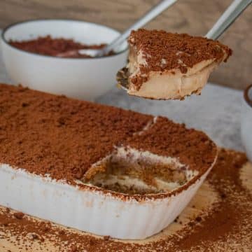 Spooning-vegan-tiramisu-from-a-dish