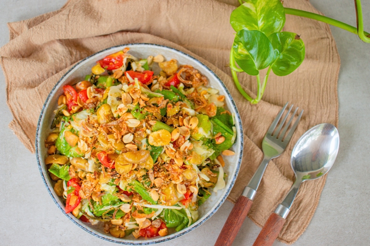 burmese-tea-leaf-salad